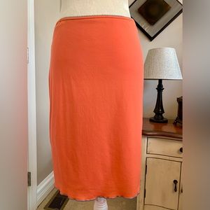 Women’s GUESS coral/melon stretch skirt with aqua trim